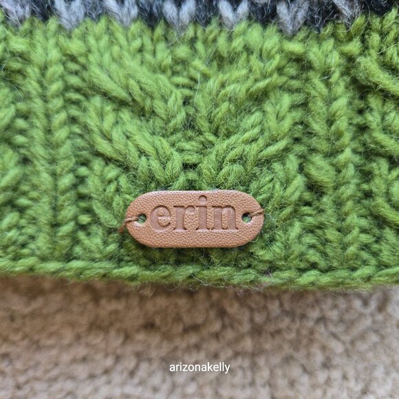 NWT Wool Sheep Pom Knit Beanie With Fleece Lining - Picture 2 of 6